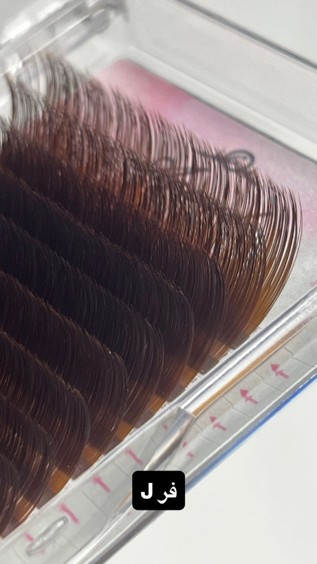 پالت قهوه ای متوسط (medium brown) آگوود Aguud